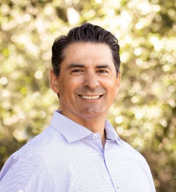 Mark Oliverez